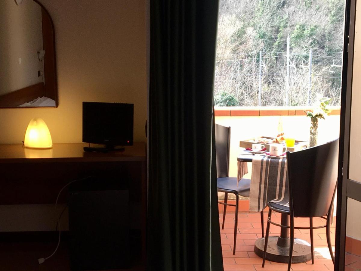 Hotel Kristall Orvieto Exterior foto
